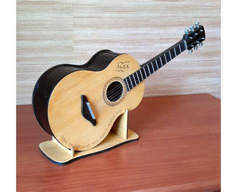 Guitar Money Holder 